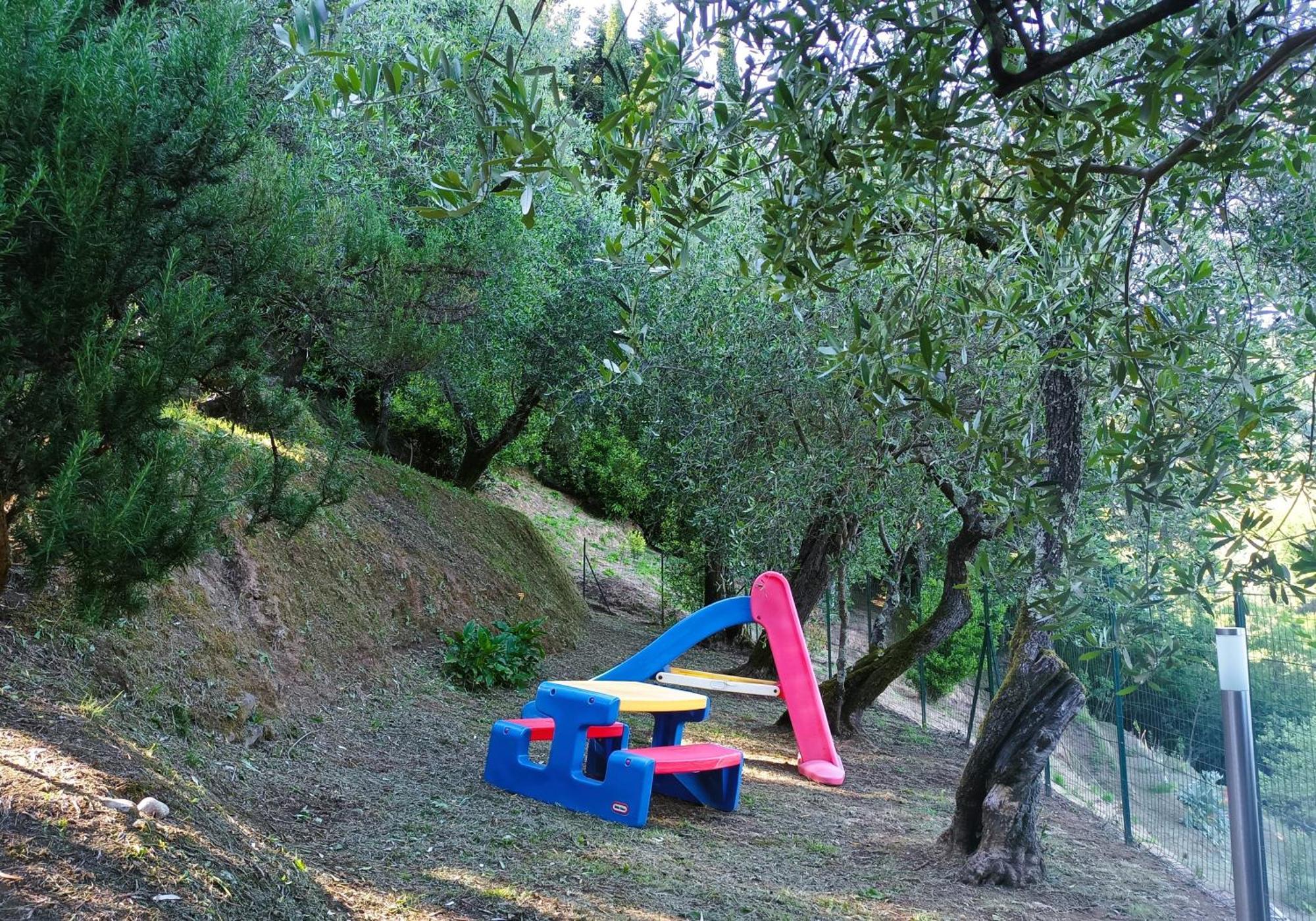 Villa Camelia Tuscany เปสเชีย ภายนอก รูปภาพ